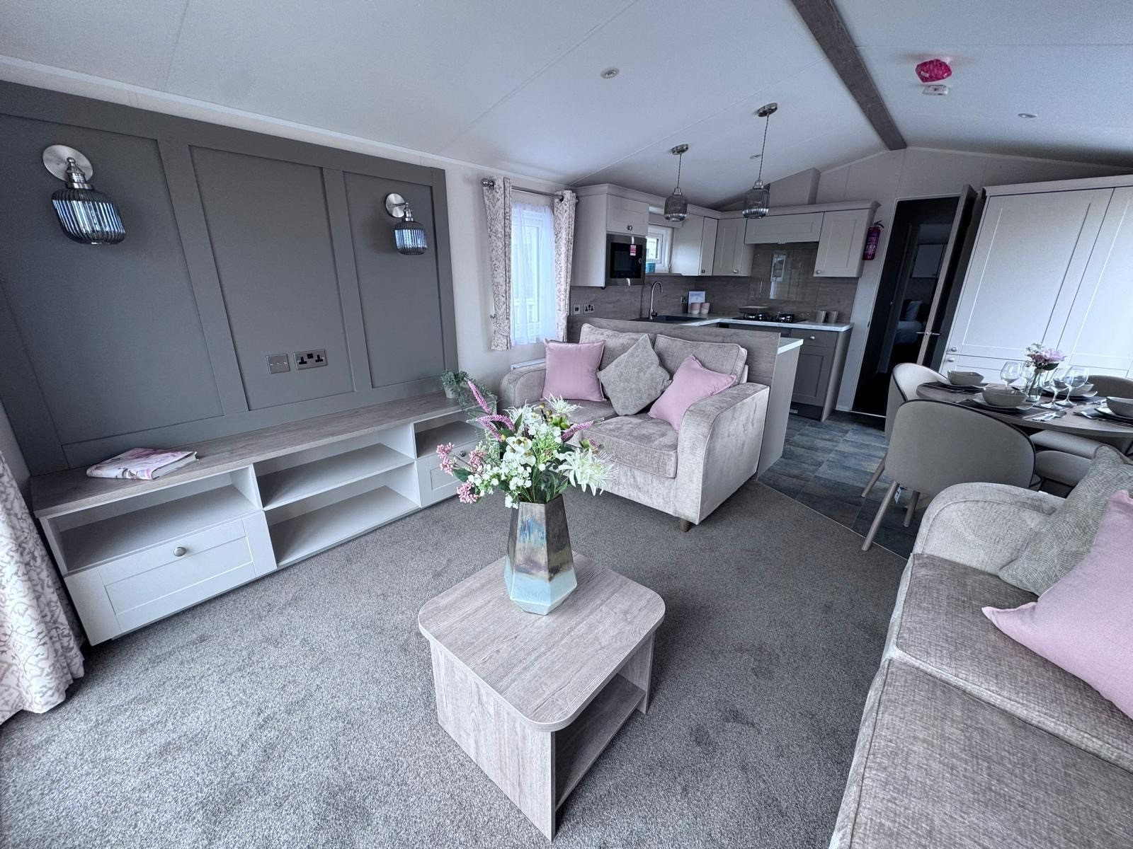 Photo of Willerby Windbreak 2027 (Static Caravan)