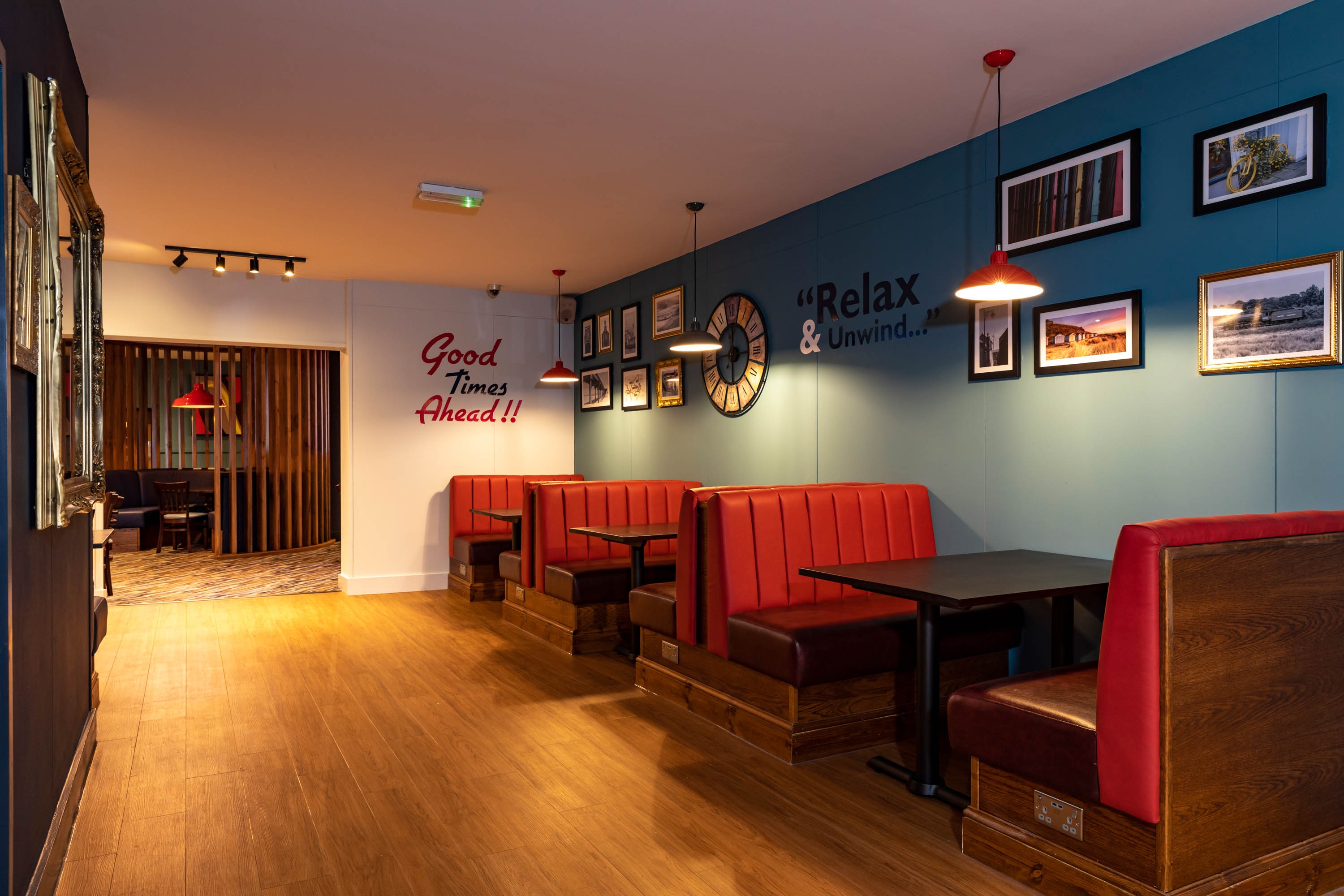 Restaurant & bar