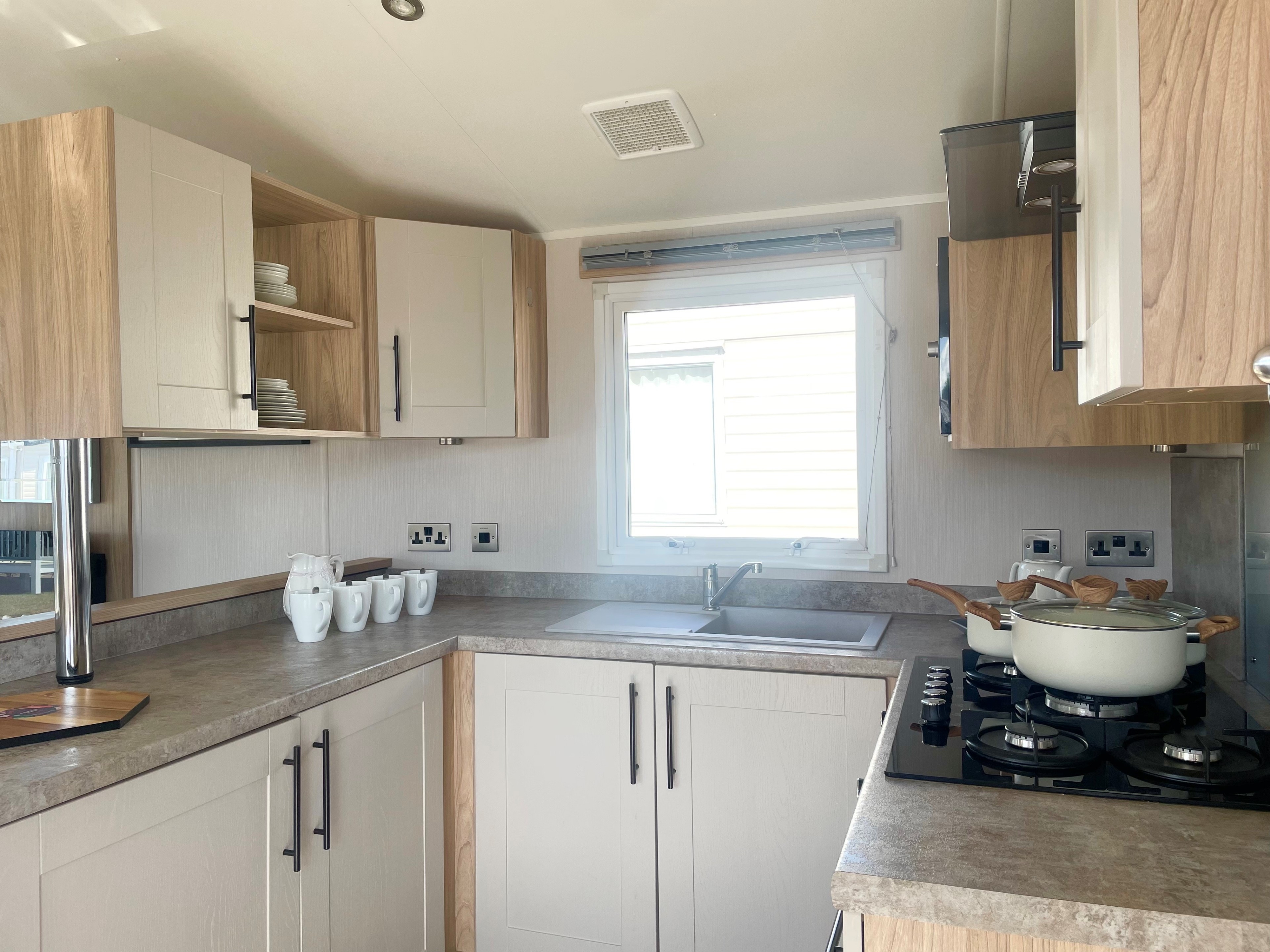 Photo of Willerby Lamberhurst 2022 (Static Caravan)