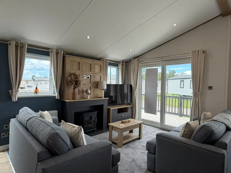 Willerby-New-Holland-2026-CAR0065225-141142135.jpeg