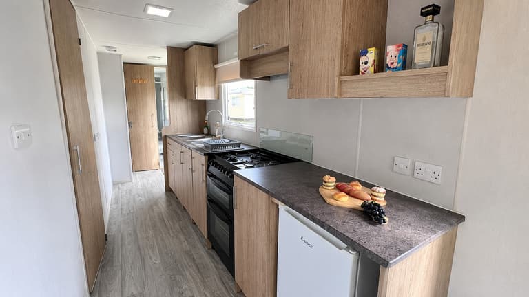 Delta-Summer-2011-VS077699-152300458.jpeg