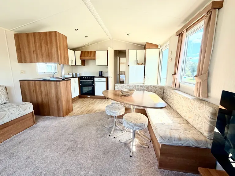 Willerby-Sunset-2014-CAR0059977--140778335.jpeg