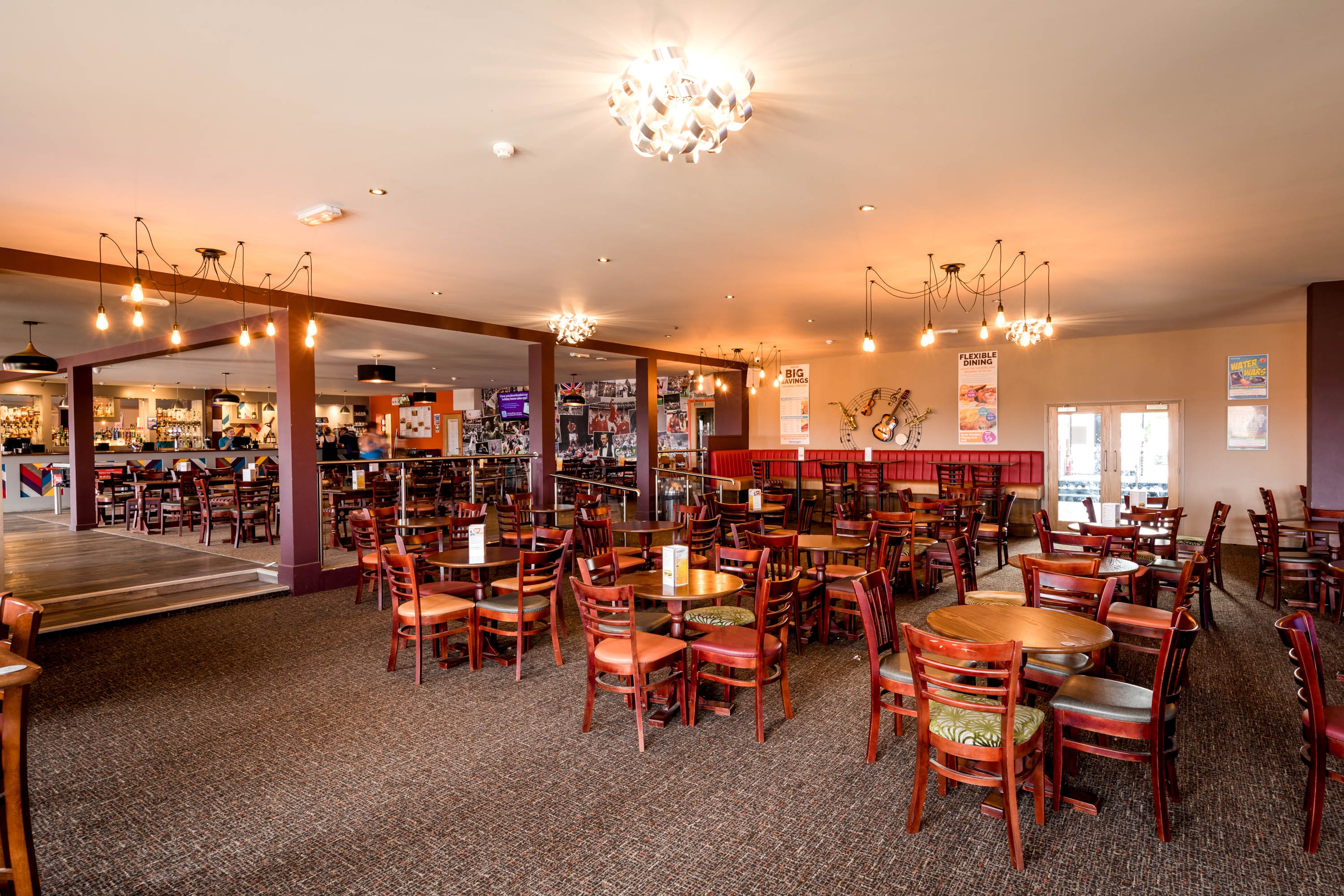 Restaurant & bar