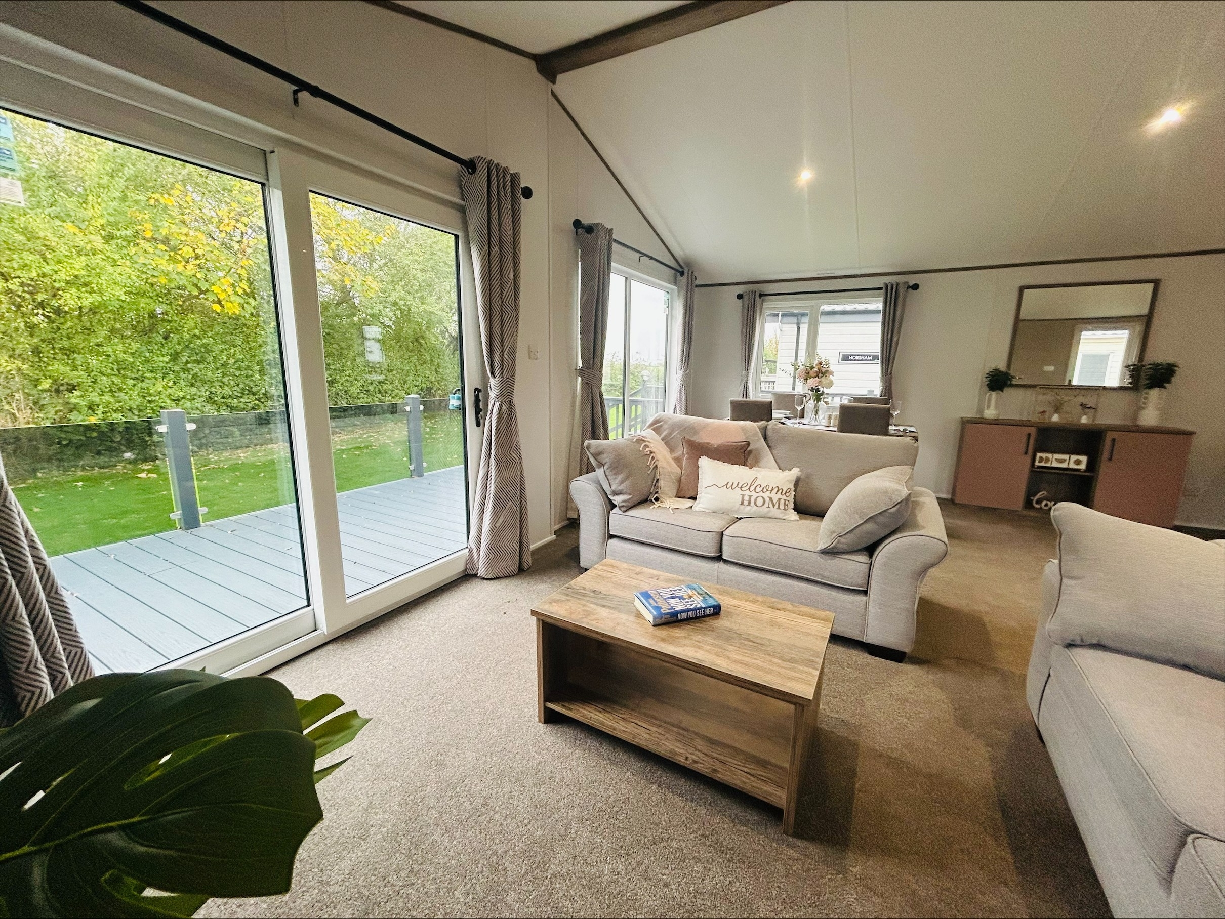 Photo of Willerby Horsham 2024 (Luxury Lodge)