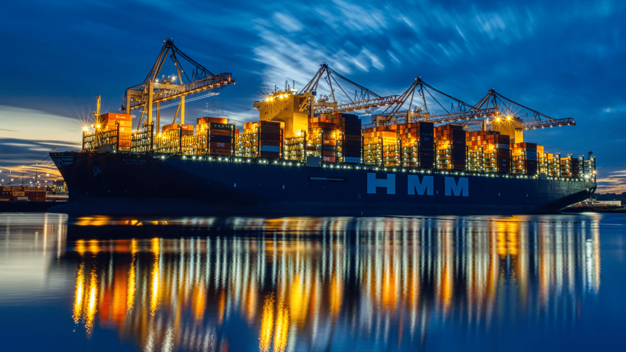 Upgraded Seattle container terminal starts operations