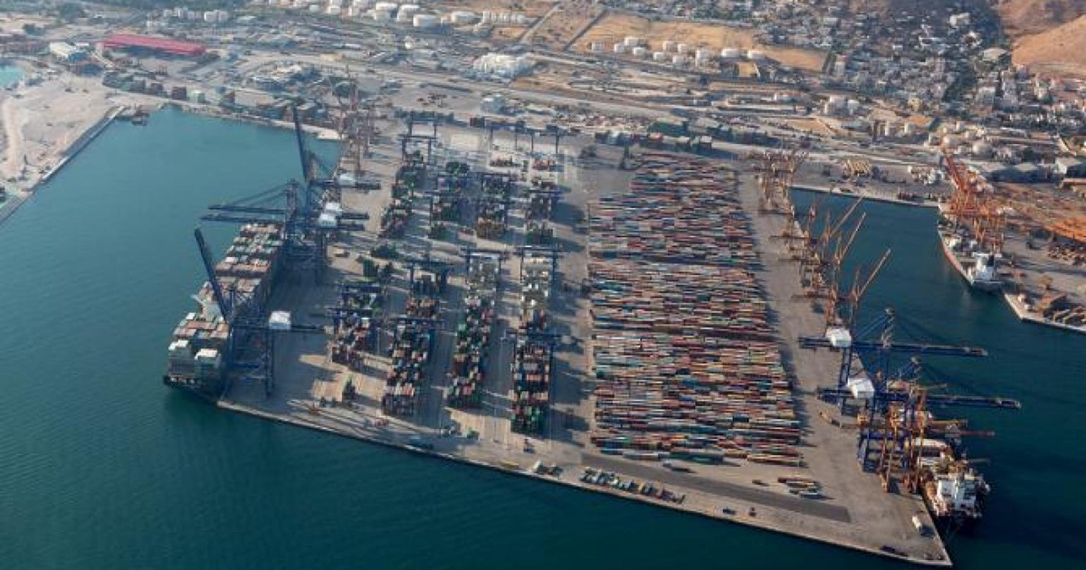 Piraeus retains largest Med port crown in 2020