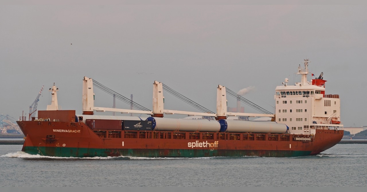 Two injured, crew evacuated from Dutch ship in Houthi attack