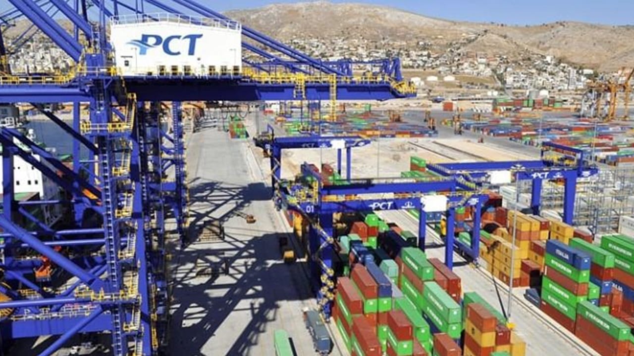 Containers Piraeus Piraeus rises to 4th largest container port in Europe