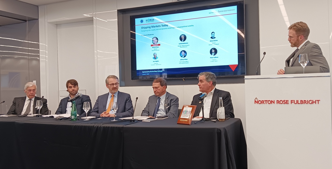 Tanker shipping market very tight due to dislocation of tonnage