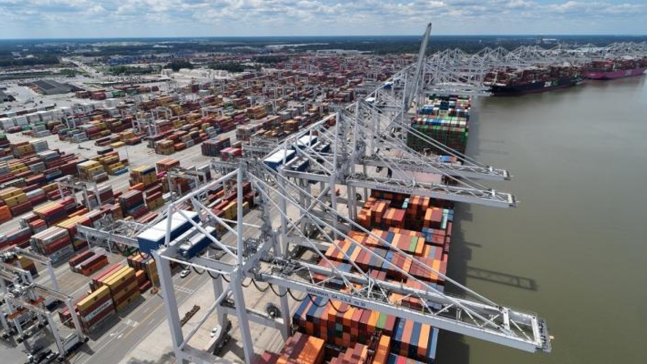Shippers rush to clear import containers from US East Coast ports