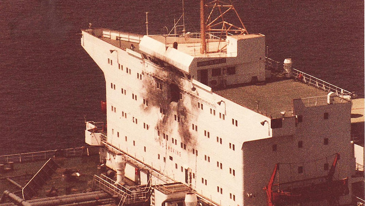 Hormuz Under Fire: Firsthand Account Reveals Peril for Commercial Tankers & Crew