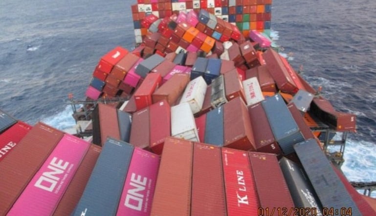 Is vessel size a factor collapsed container stacks?