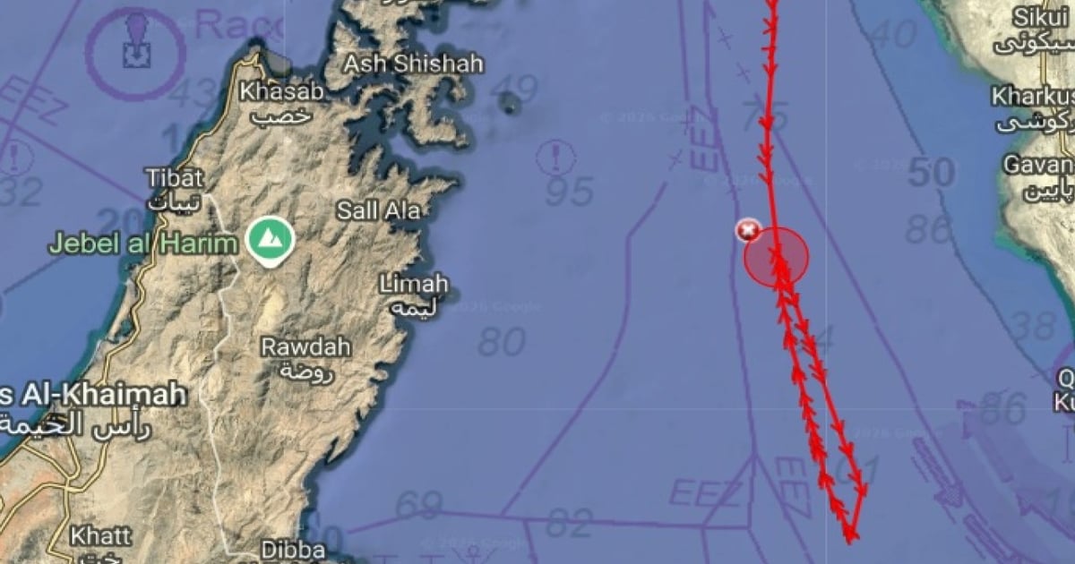 Sanctioned tanker pulls Strait of Hormuz U-turn