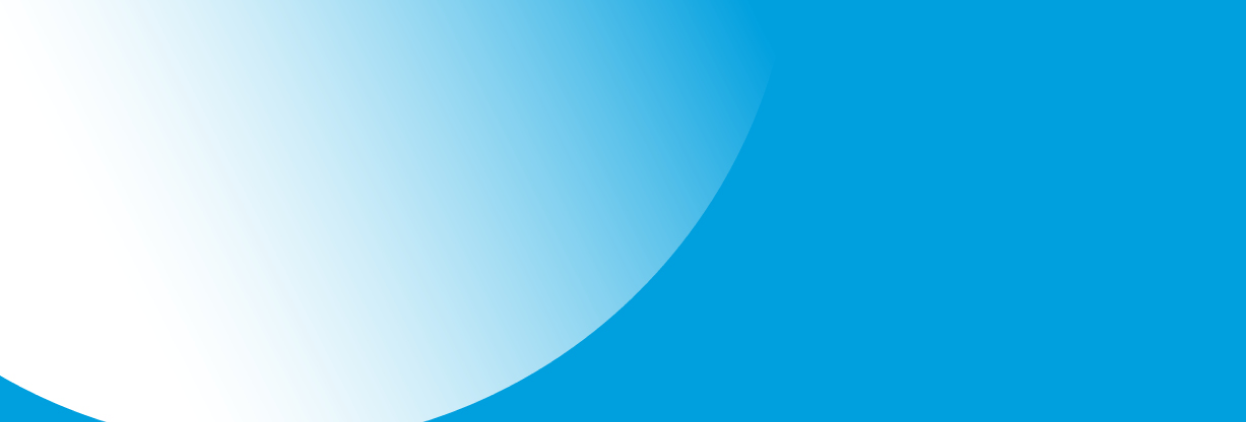 Hellblauer Hintergrund mit Verlauf