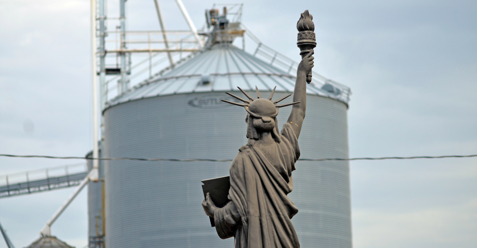 Statue of Liberty replica has agriculture in view
