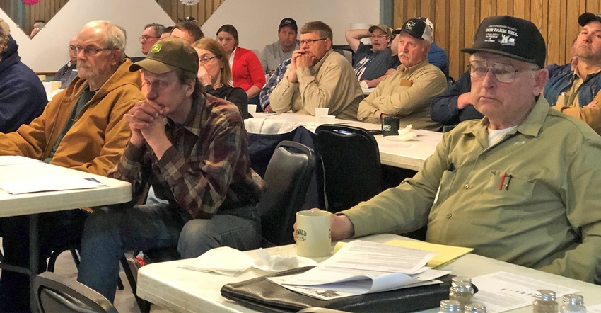 farmers attending forum