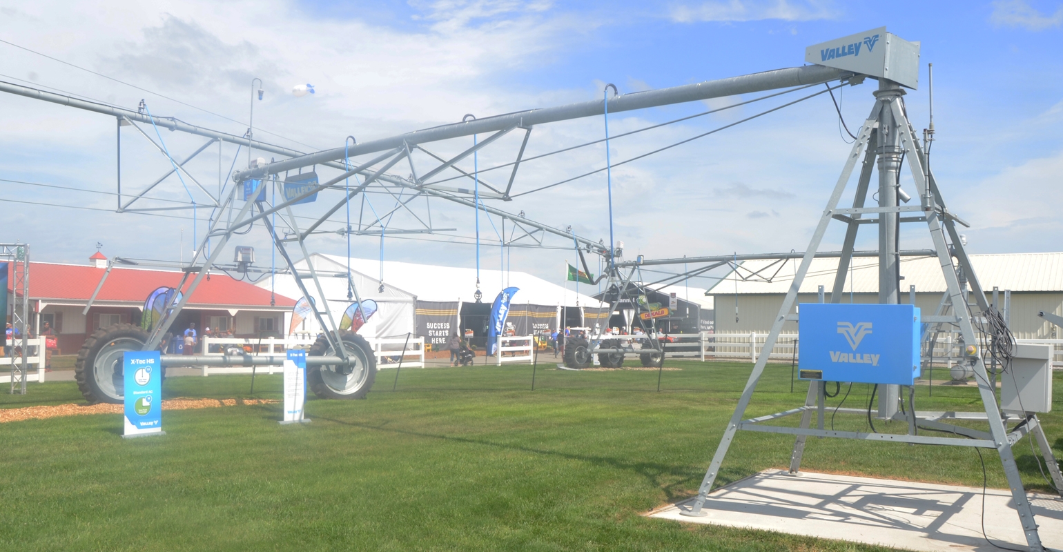 Valley Irrigation - Center Pivot and Linear Irrigation Systems