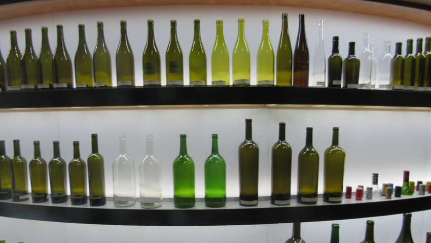 Wine bottle display