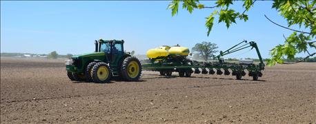 where_30_inch_row_soybeans_fit_system_1_635676295702951535.JPG