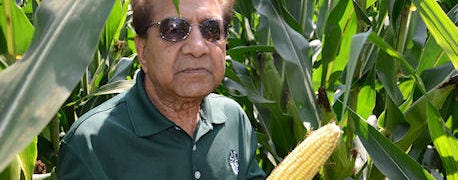 farmer_reaches_corn_yield_goal_dreamt_20_years_ago_1_635652085599911293.JPG