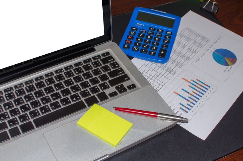 Analyzing data_3.jpg Analyzing data_3.jpg
