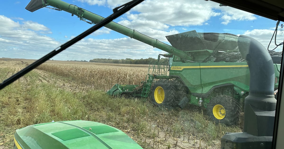 Ag lenders from report falling farm incomes in Fed’s 9th District