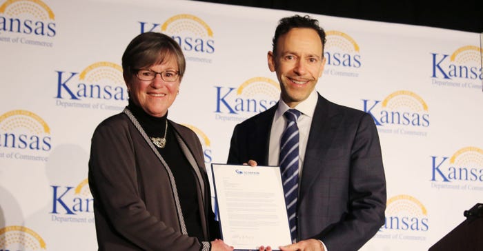 Kansas Governor Laura Kelly and Heat Biologics Chief Executive Officer Jeff Wolf took 