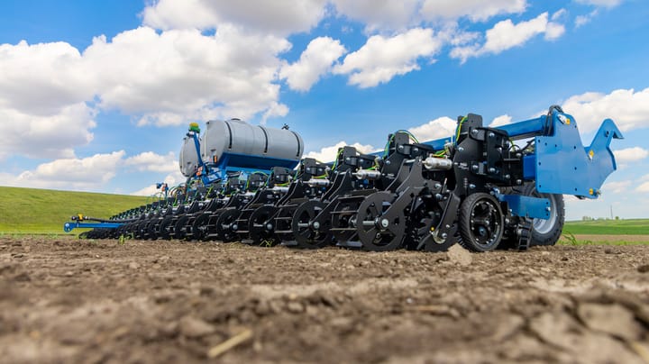Kinze, Yetter bring planter-like precision to strip till