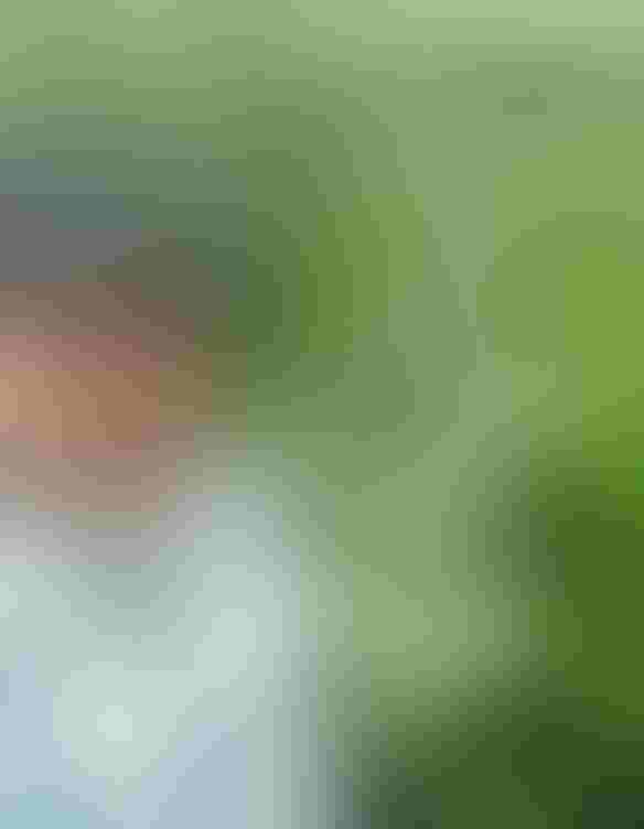 0726W1-2042B-584x752.jpg 0726W1-2042B-584x752.jpg