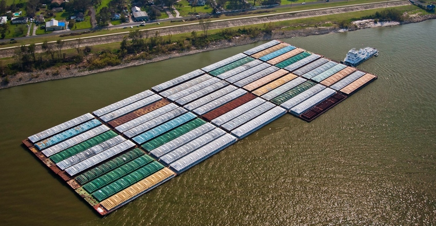 Barge tow on Mississippi River USDA.jpg