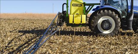 fall_herbicide_application_more_weeds_1_635802575202624000.jpg