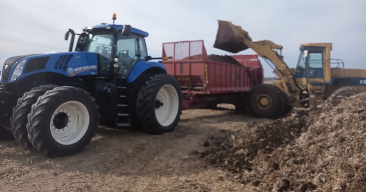 How to make a 575-ton pile of chicken litter disappear