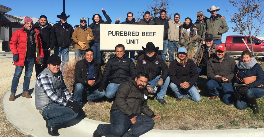 A group of veterinarians, cow/calf producers, feedlot managers and nutritionists from Mexico participate in a five-day traini