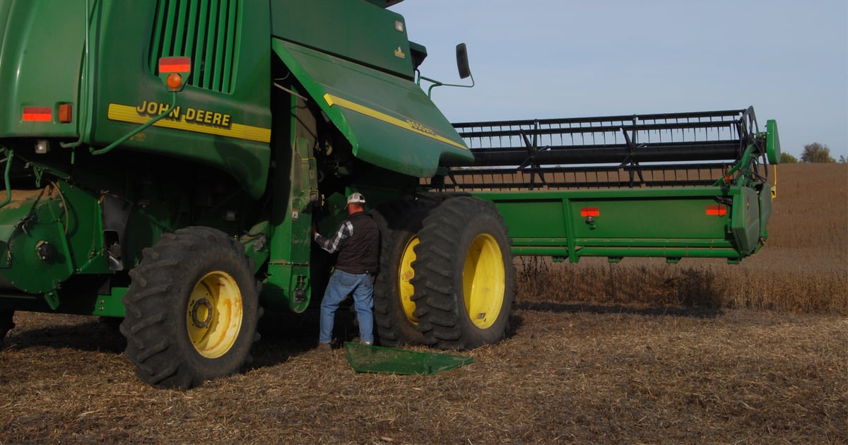 Tips for end-of-season combine clean-out