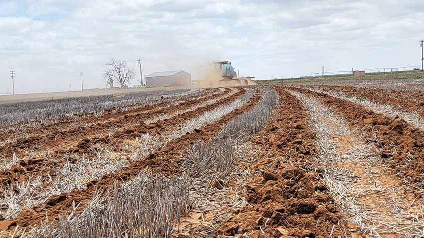 strip-till-tractor-stalks