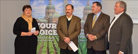 two_indiana_commodity_groups_honor_sen_joe_donnelly_1_635905234371017588.jpg