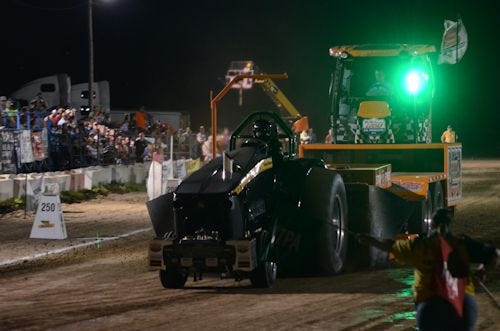 small_missouri_town_shows_big_support_tractor_pull_1_635391916516954731.jpg