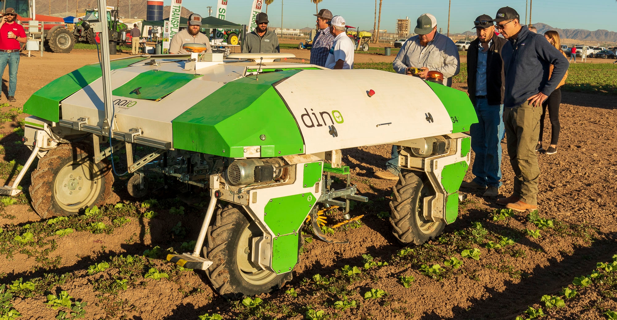 Shah Ond sikkerhed Robotic weed removal options come to market | Farm Progress