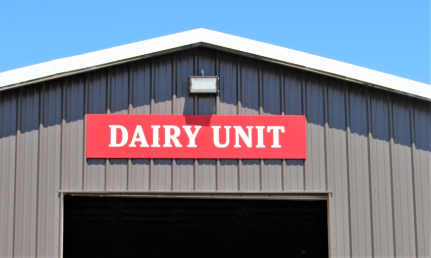 Dairy barn