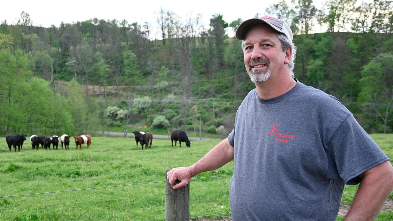 chris bickers tobacco 1983 burley crop during central Kentucky drought World to American Farmers: Don't