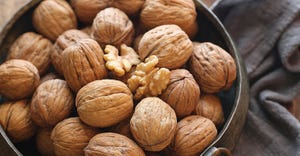 TNFP1007-CWB-walnuts.jpg