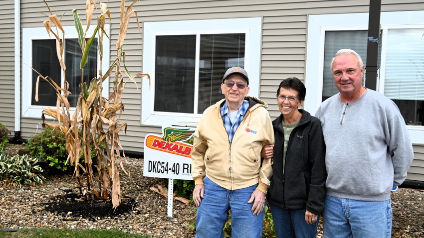 Corn plant, corn sign, Bob Pflughaupt, Jan Jeffries, Dale Jeffries