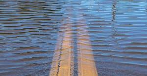 high-water-street-flooding-ThinkstockPhotos-601945516-web.jpg