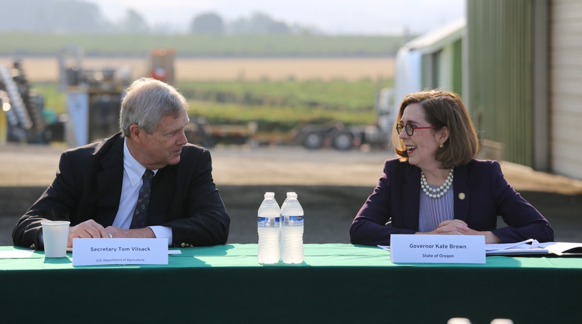 WFP-GovKateBrown-vilsack-brown.jpg WFP-GovKateBrown-vilsack-brown.jpg