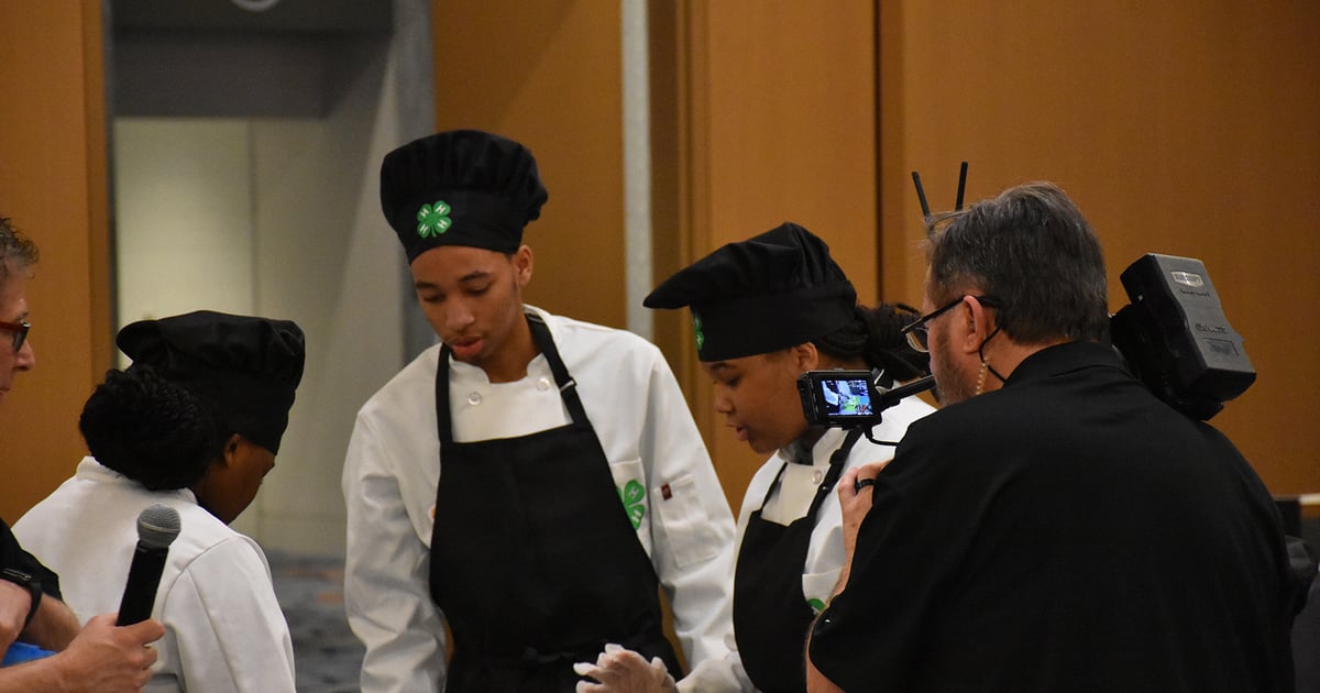 4-H cooking contest uses dollar-store ingredients
