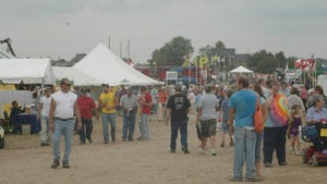 attendees at Wisconsin Farm Technology Days