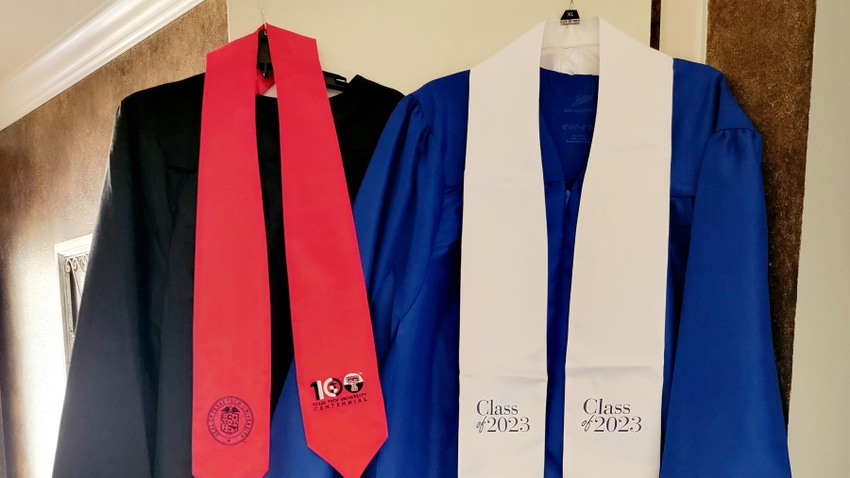 graduation gowns graduation gowns