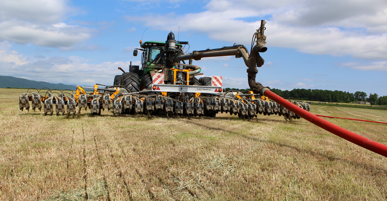Farmers see potential in shallow manure injection