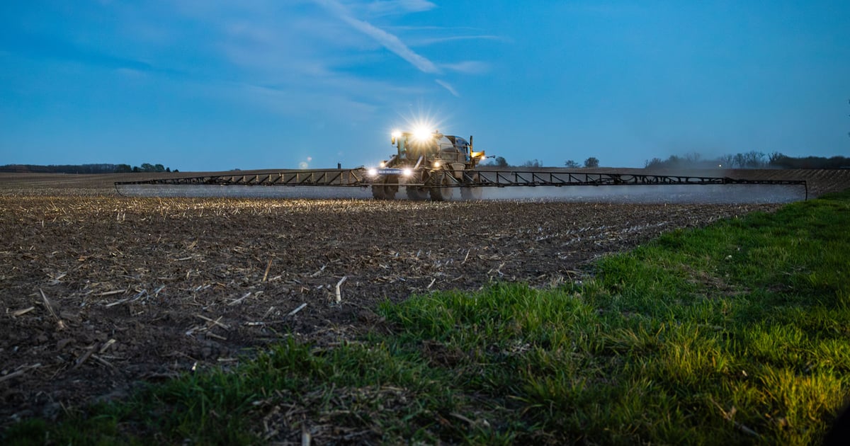 Illinois farmer faces $250,000 pesticide application fine