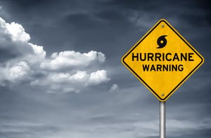 hurricane_warning_GettyImages-946466532.jpg